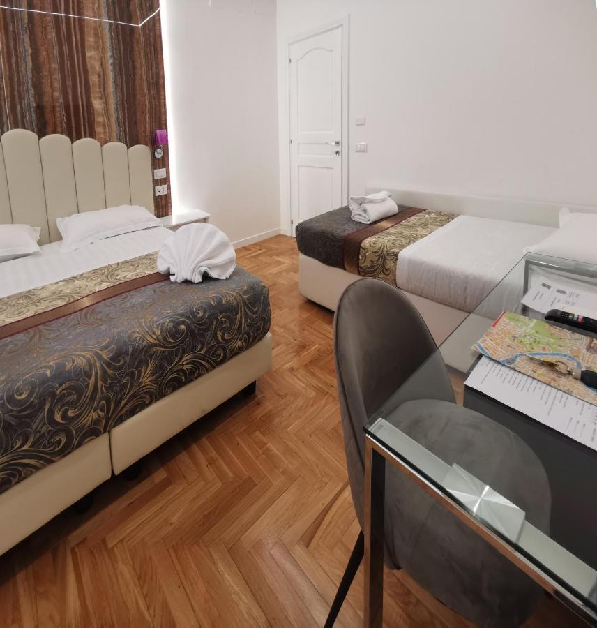 Navona Central Relais Bed & Breakfast Rome Bagian luar foto